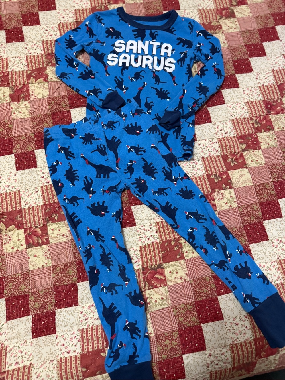 OshKosh B’gosh “Santa Saurus” Dinosaur Christmas Pajama Set 4T